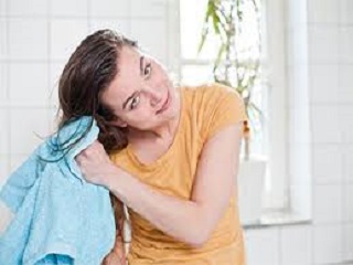 रोज तौलिये के इस्तेमाल में बरतें ये सावधानियां, वर्ना हो सकते हैं कई रोग